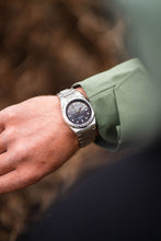 Load image into Gallery viewer, GM19 - Titan MoonDate (Quartz)